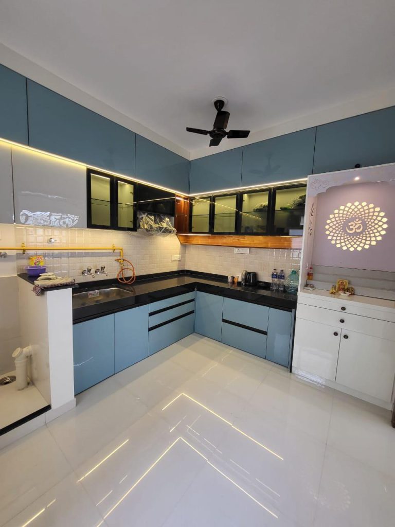 Modern 8 × 8 modular kitchen design