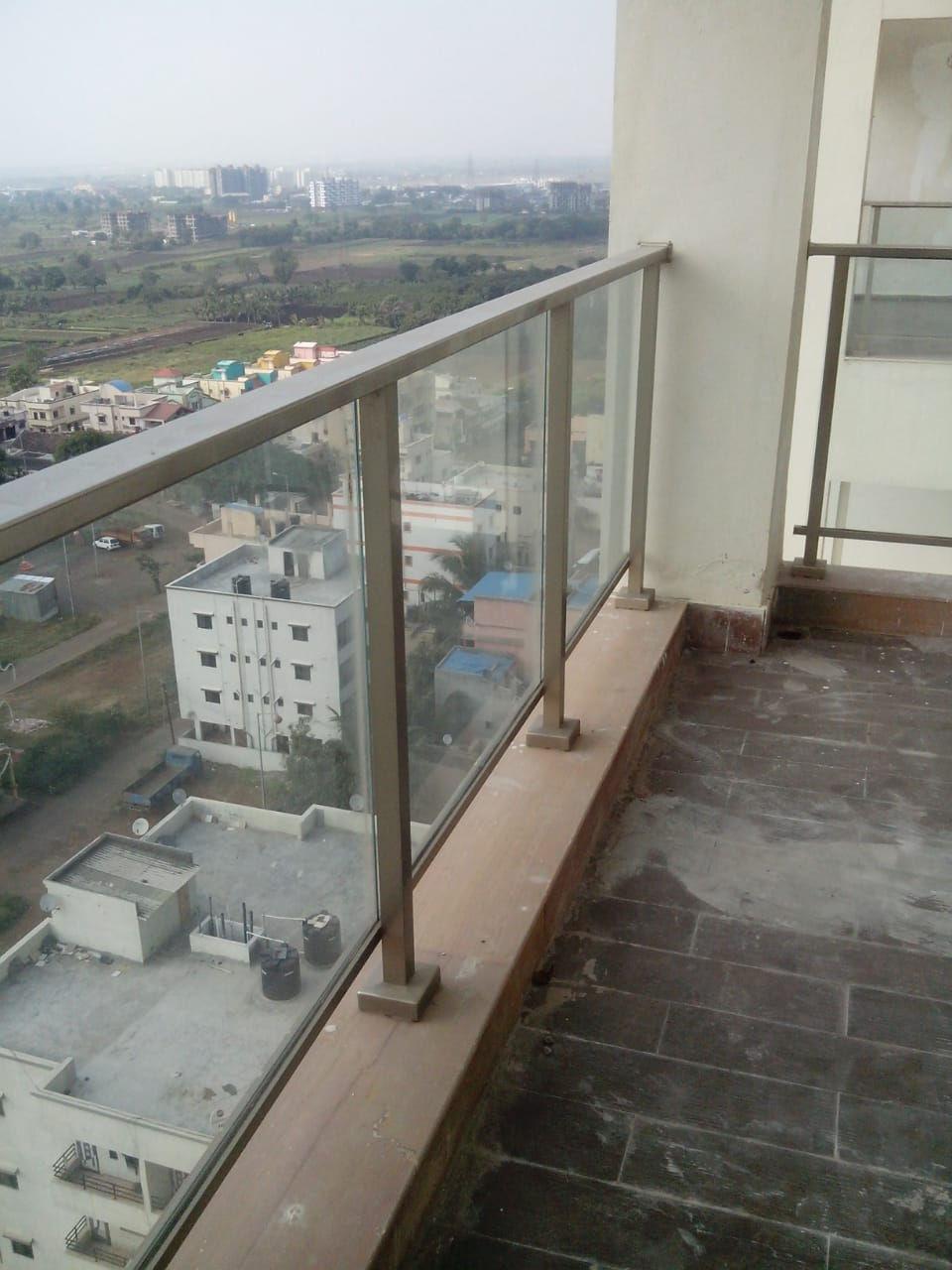 Aluminium railing design for a residential balcony